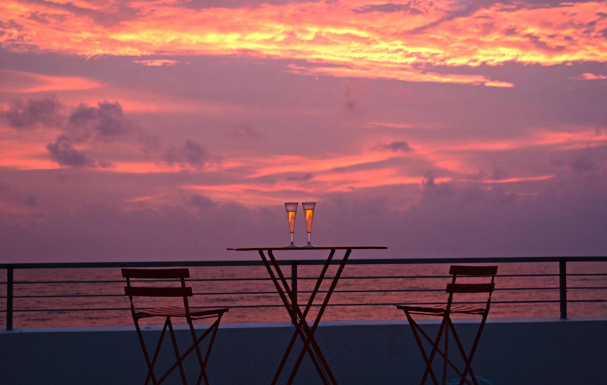 Hotel J Negombo Zewnętrze zdjęcie