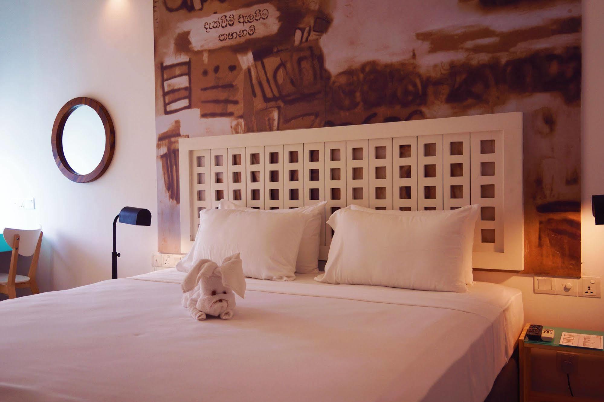 Hotel J Negombo Zewnętrze zdjęcie